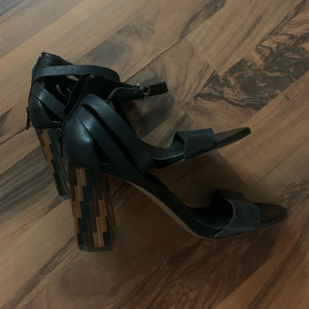 Crown Vintage strappy open toe heel